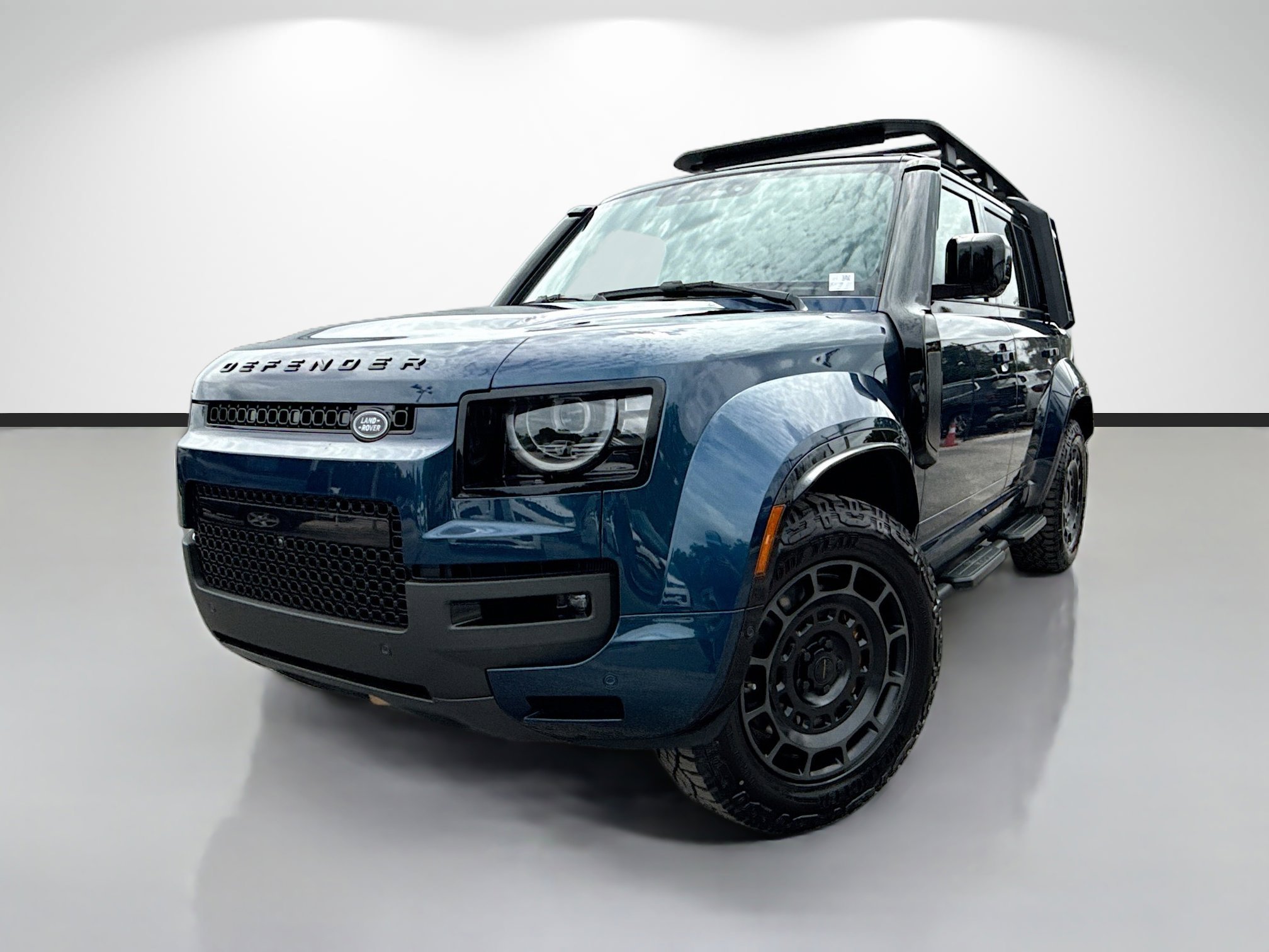 New 2026 Sargasso Blue Land Rover OCTA image 1
