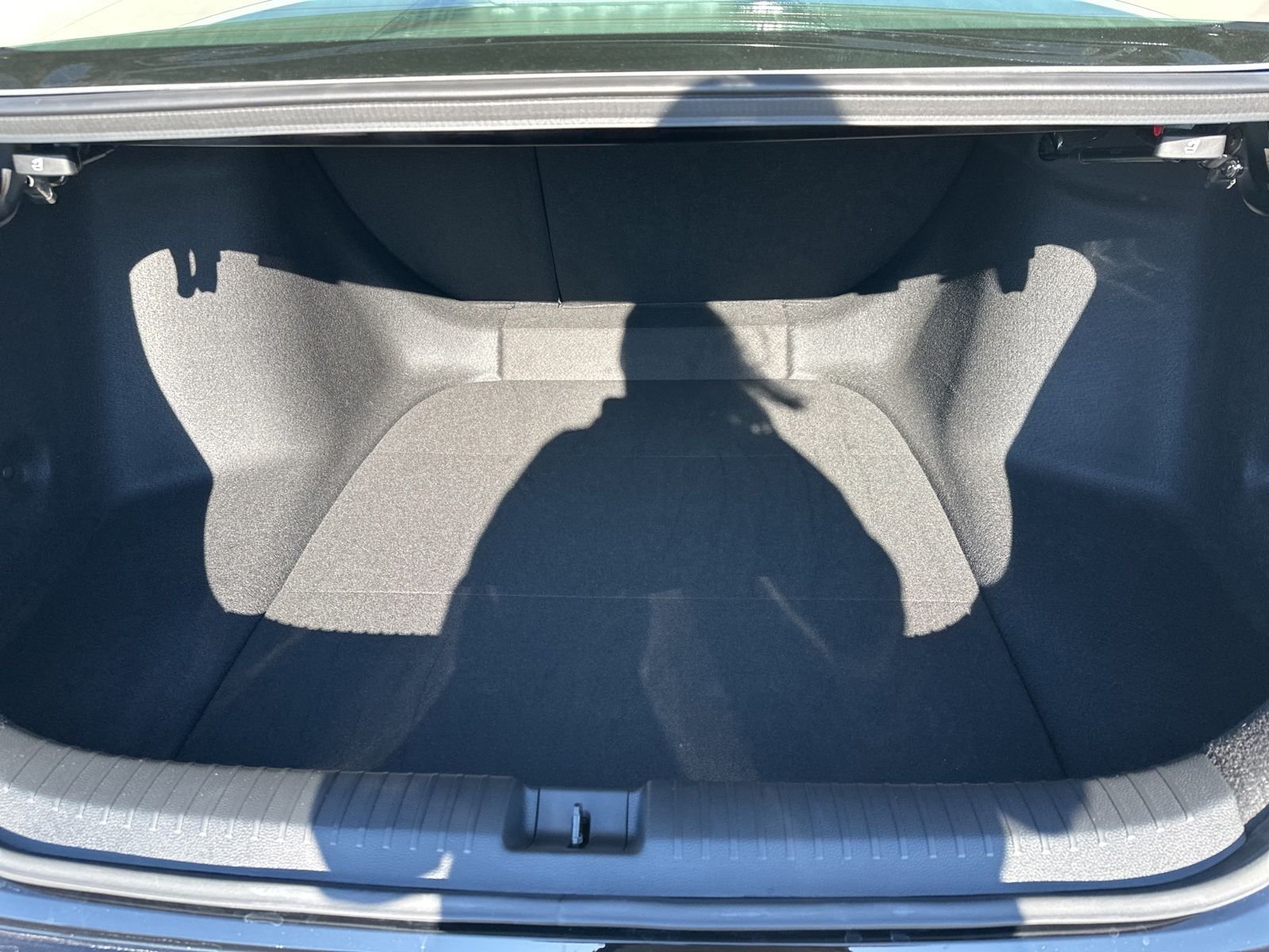 Certified Used 2025 Black Honda SE image 21