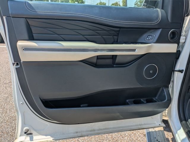 Used 2020 White Ford Platinum image 24