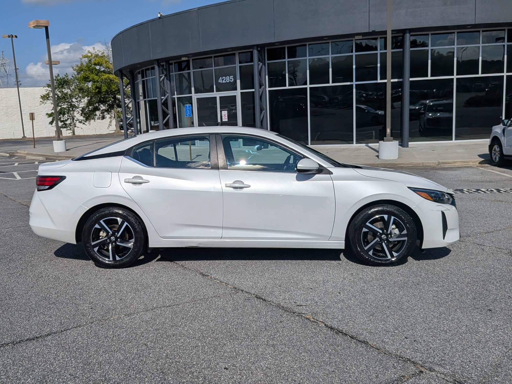 Used 2024 White Nissan SV image 2