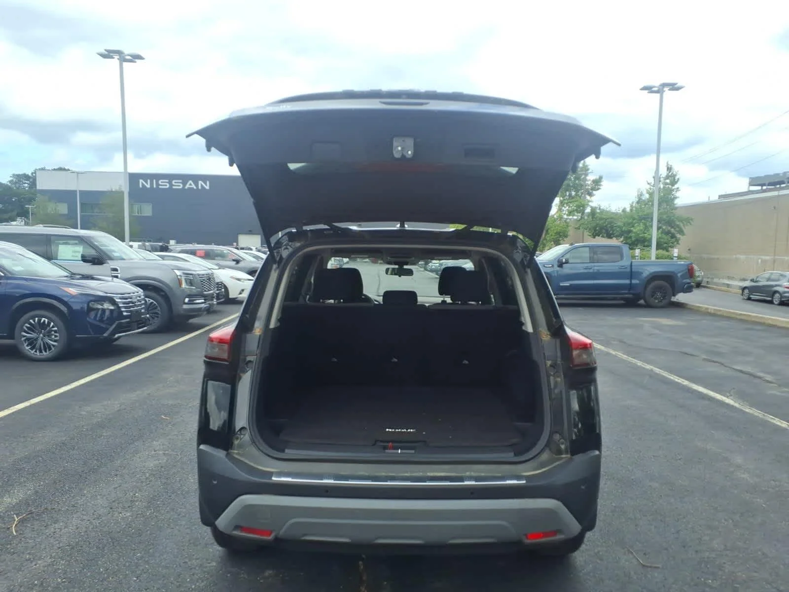 Certified Used 2021 Super Black Nissan SV image 10