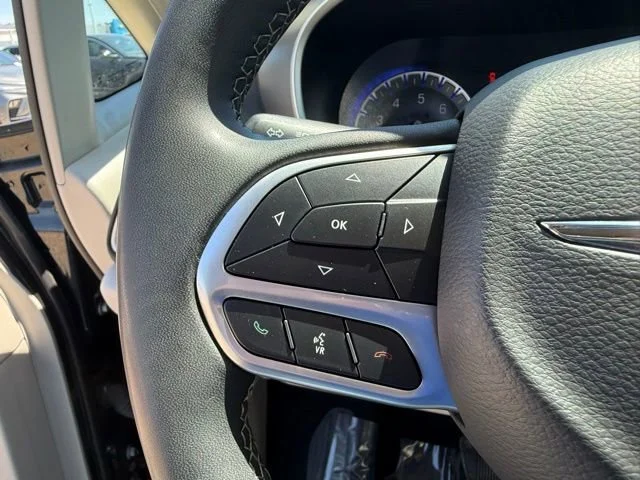 Used 2023 Black Chrysler Touring L image 16