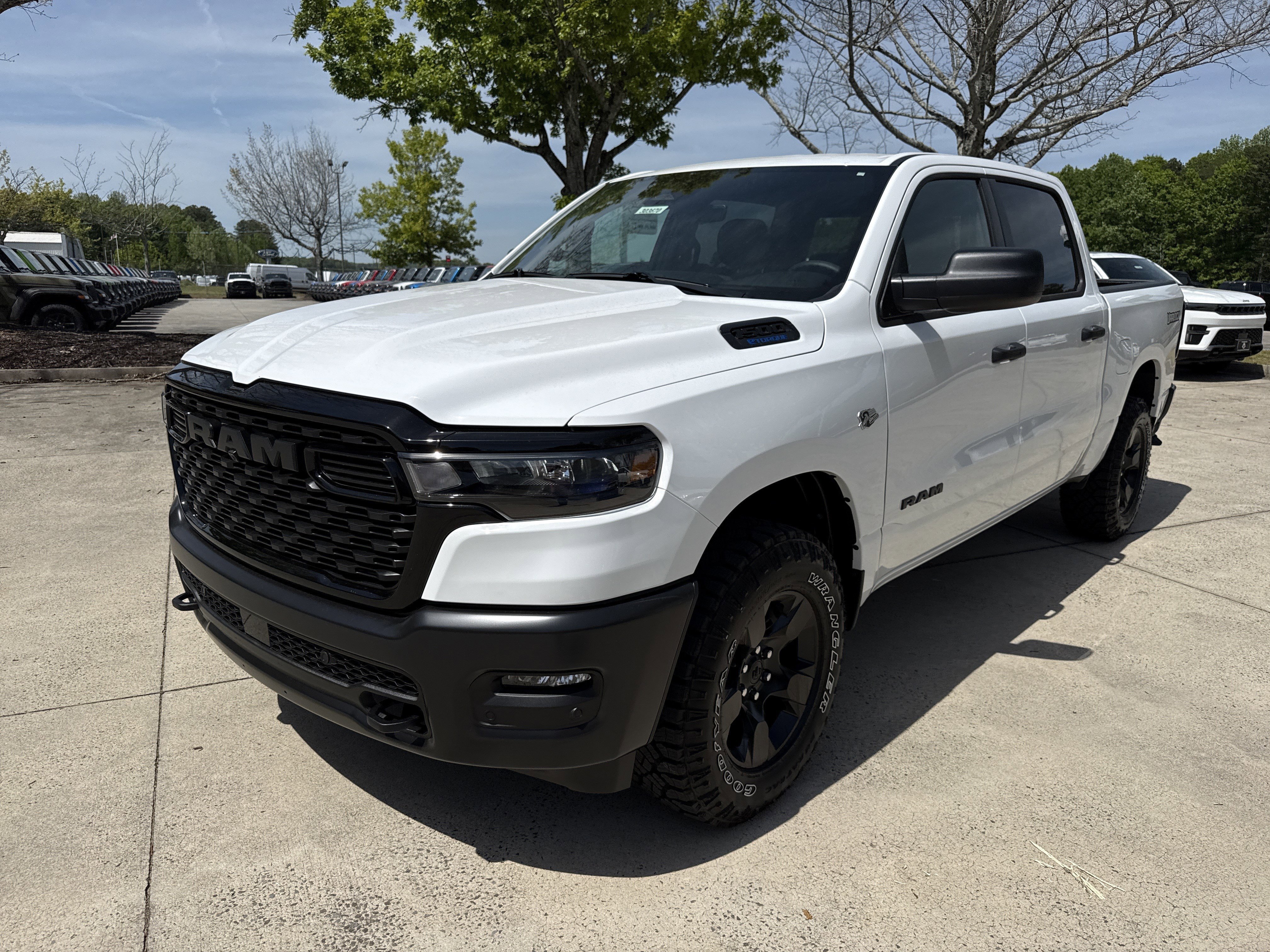 New 2026 Bright White Clear-Coat Exterior Paint RAM Warlock image 3