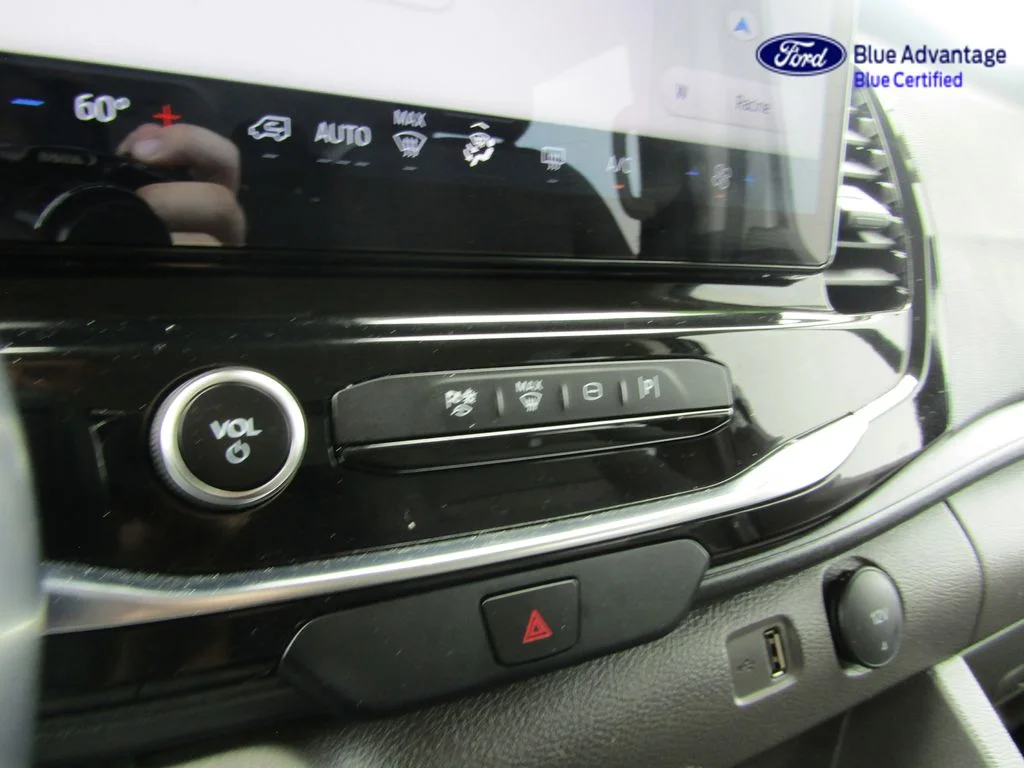Certified Used 2024 Oxford White Ford XLT image 32