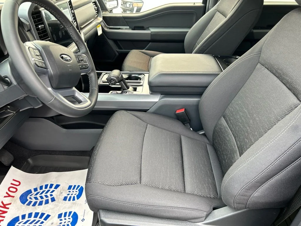 New 2026 Agate Black Metallic Ford XLT image 12