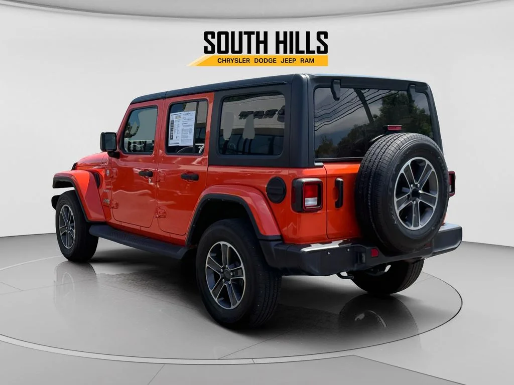 2023 Jeep Wrangler 4-Door Sahara - Photo 3