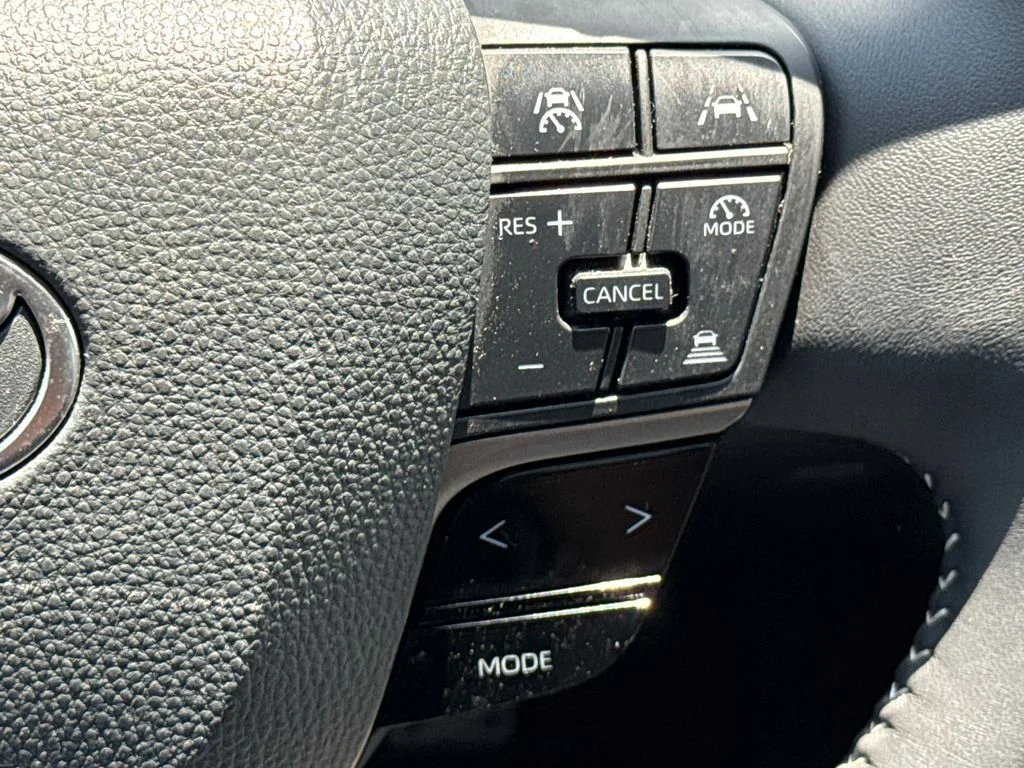 Used 2025  Toyota SE image 25