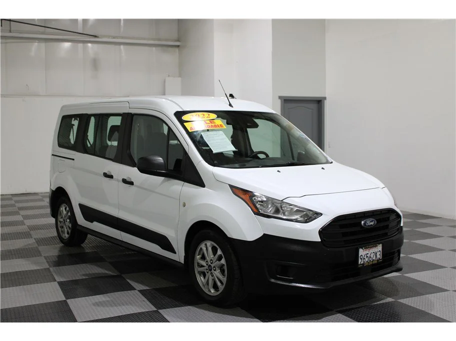 Used 2022 White Ford XL image 2