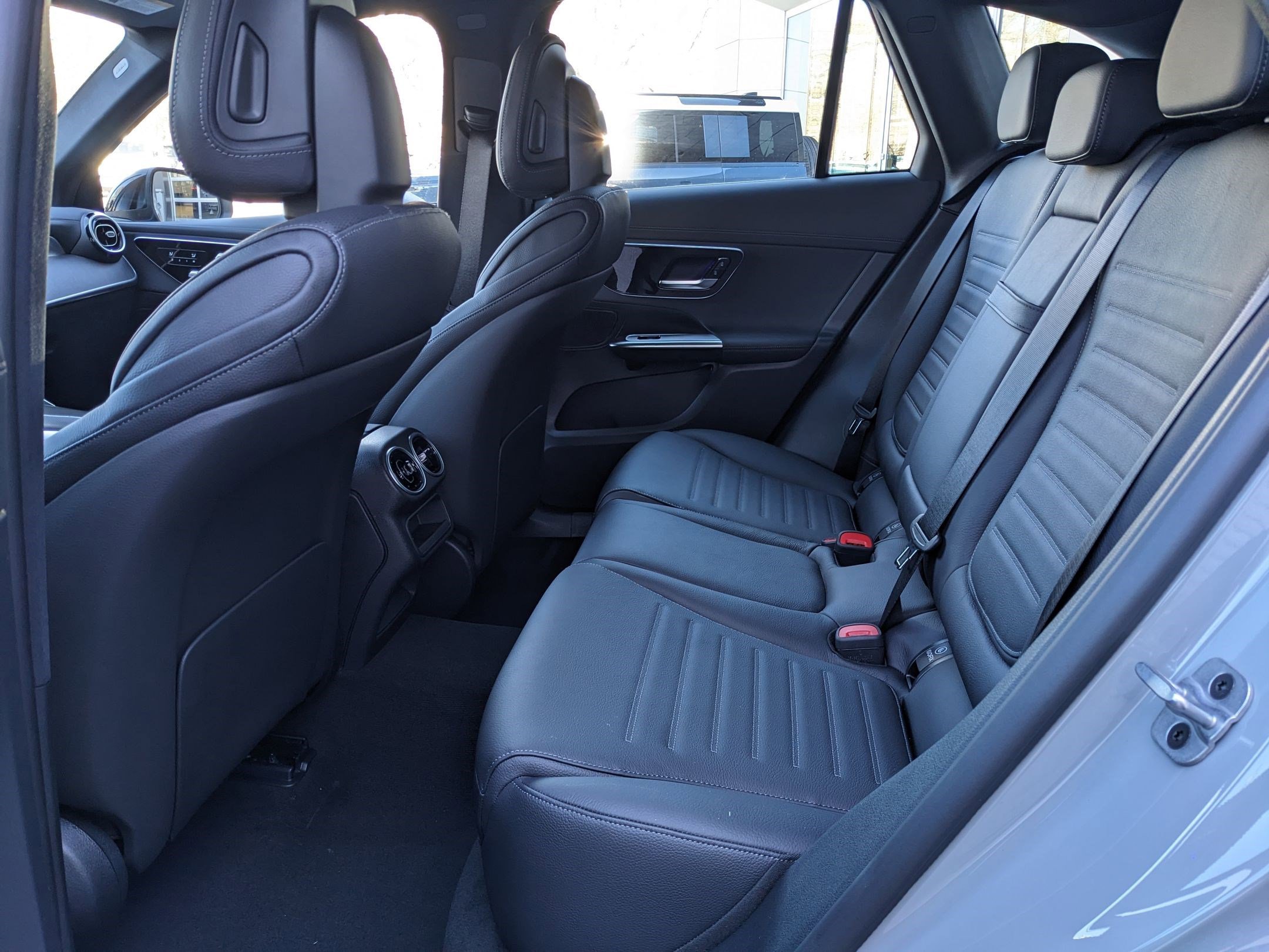 2025 Mercedes-Benz GLC AMG GLC43 - Photo 14