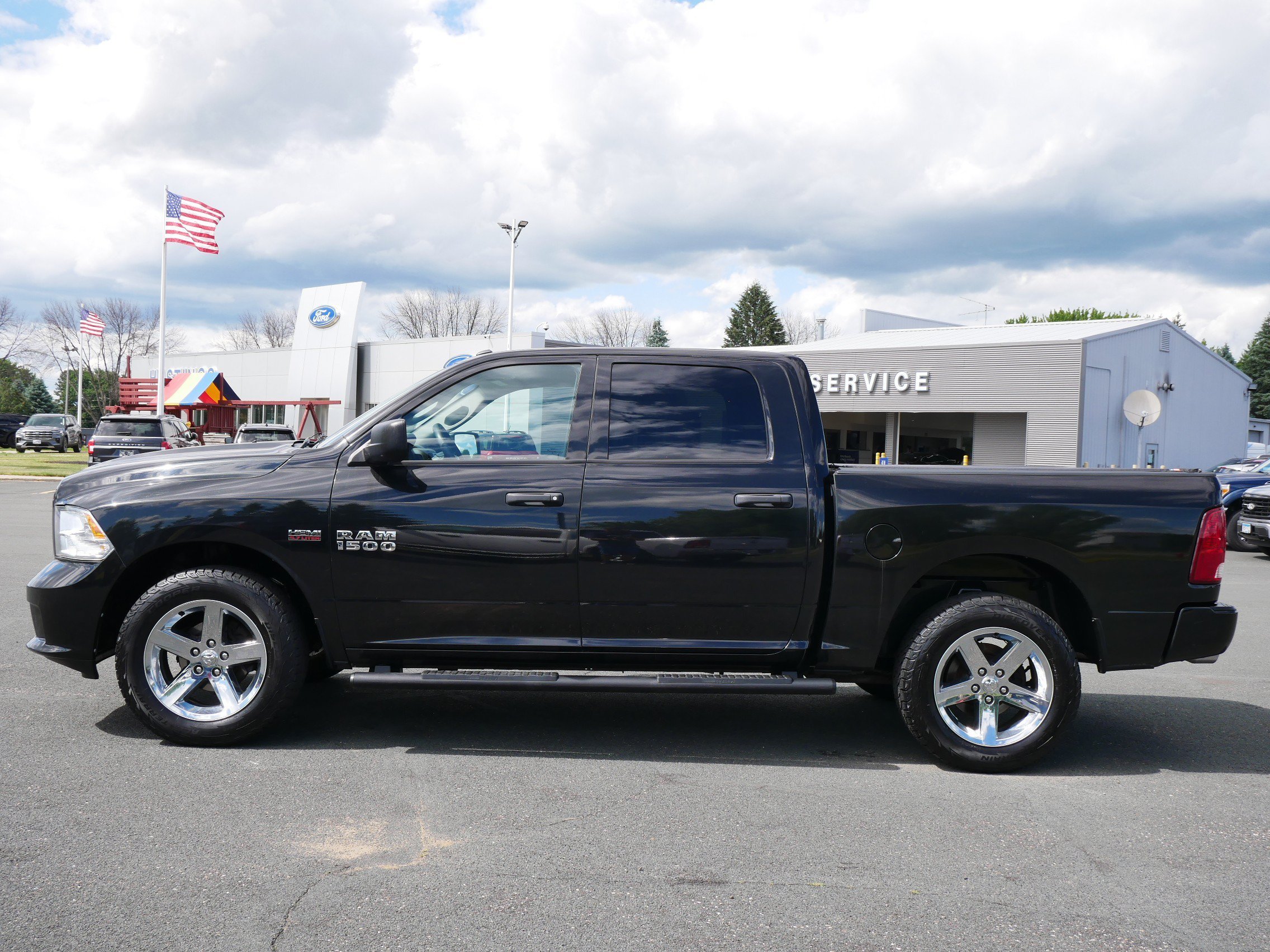 Used 2017 RAM Ram 1500 Pickup Express with VIN 3C6RR7KT9HG633107 for sale in Northfield, Minnesota