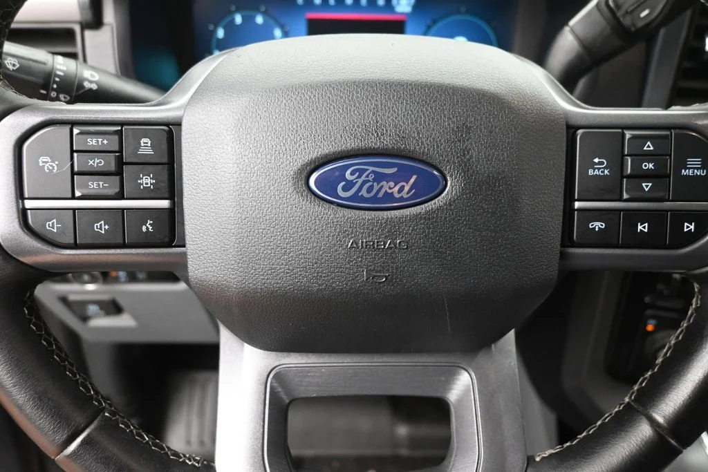 Used 2024 Gray Ford XLT image 17