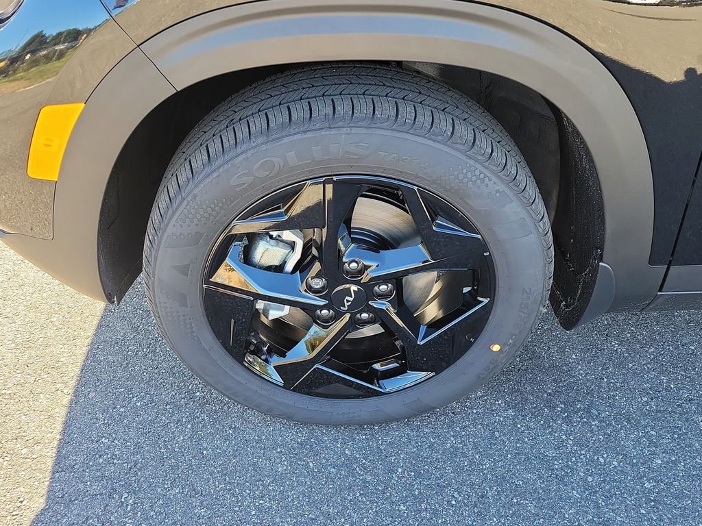 New 2026 Black Kia EX image 38