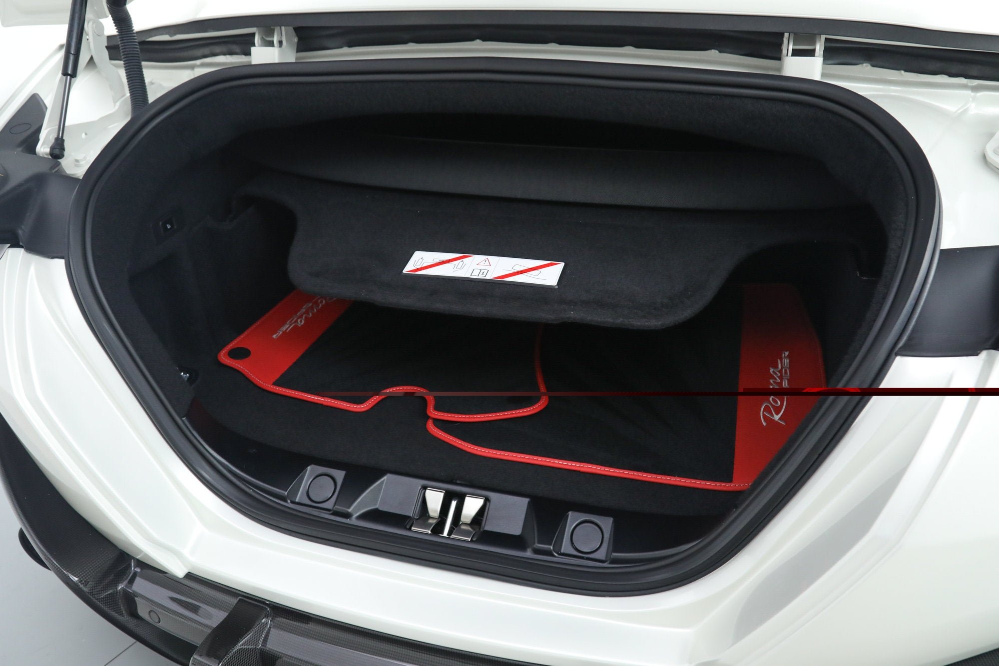 Certified Used 2025 Bianco Italia Ferrari  image 36