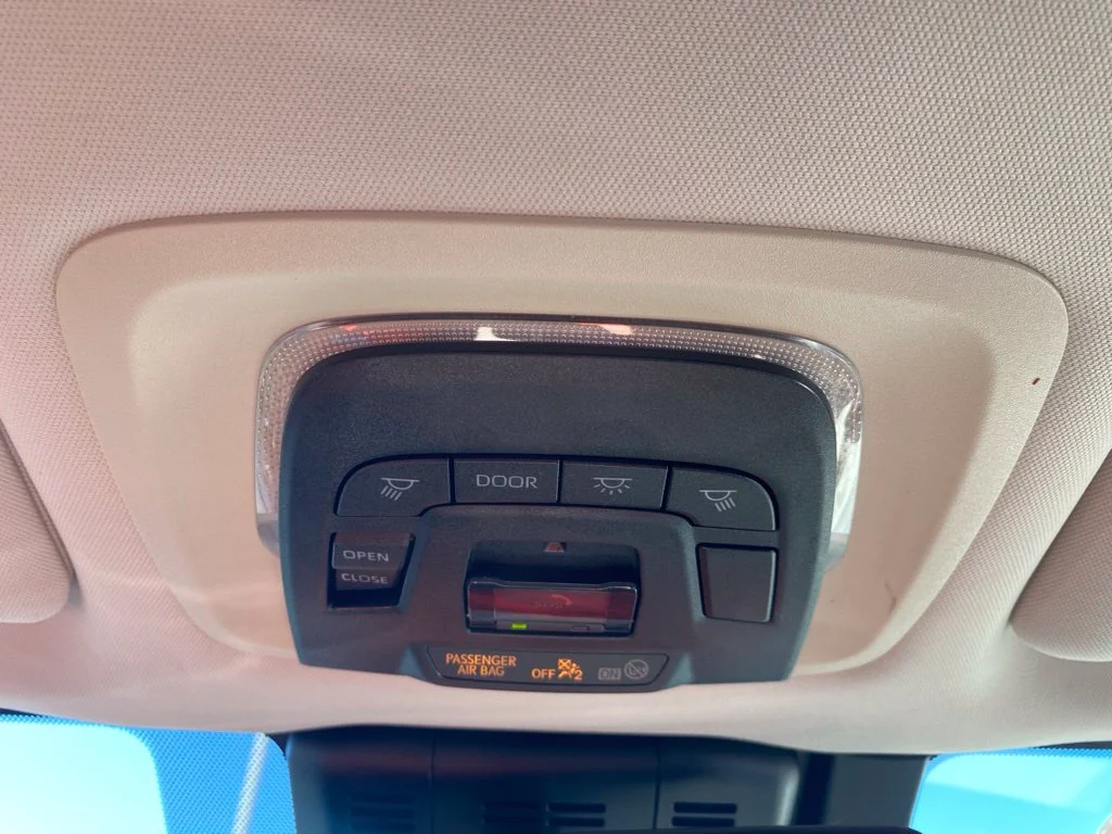 Used 2025 White Toyota Limited image 25