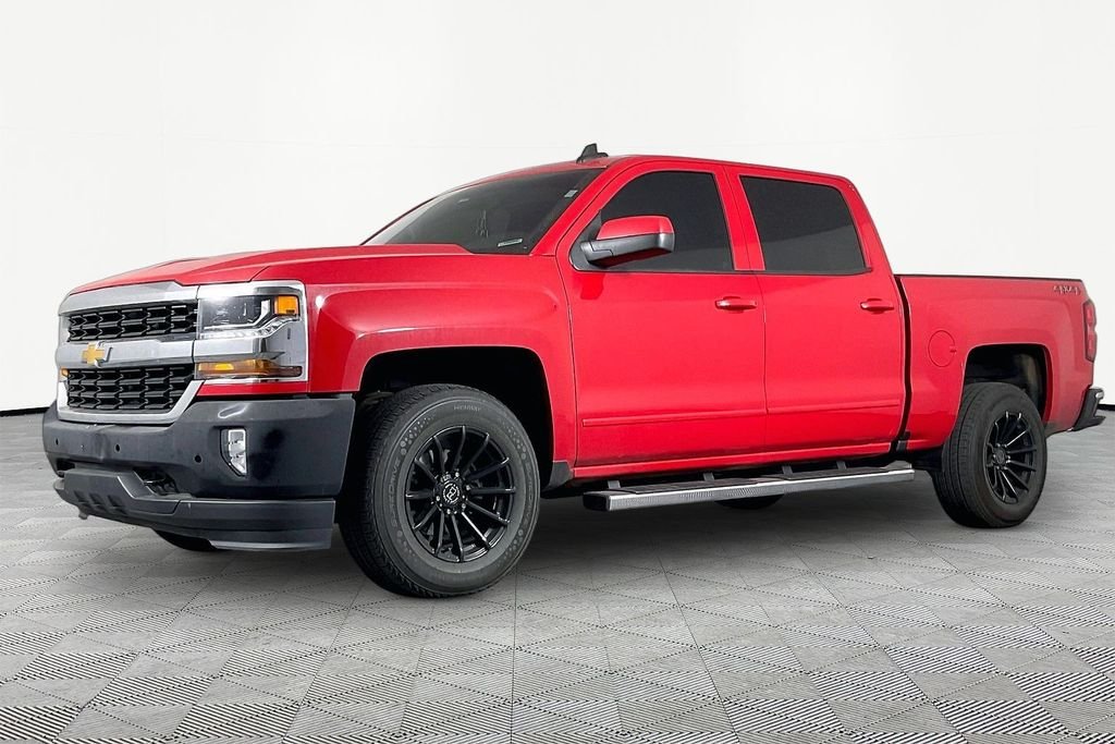 Used 2018 Red Chevrolet LT image 1