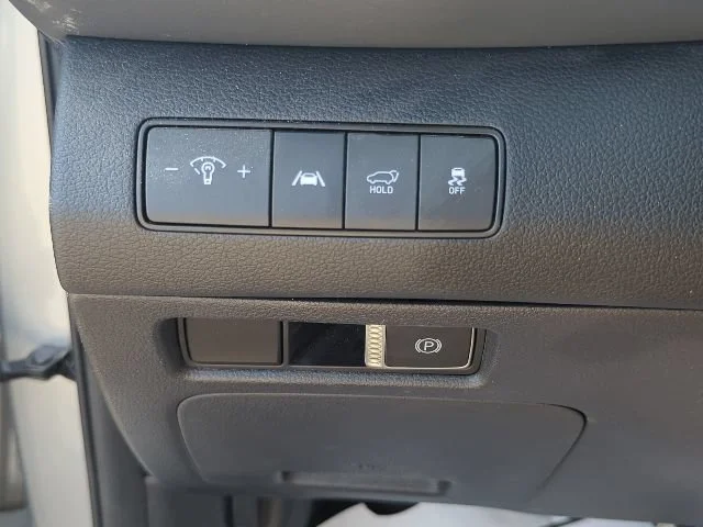 Used 2022  Hyundai SEL image 20