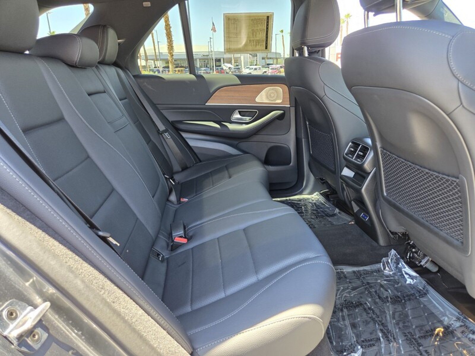 Used 2026 Selenite Grey Metallic Mercedes-Benz GLE 350 4MATIC® SUV image 18