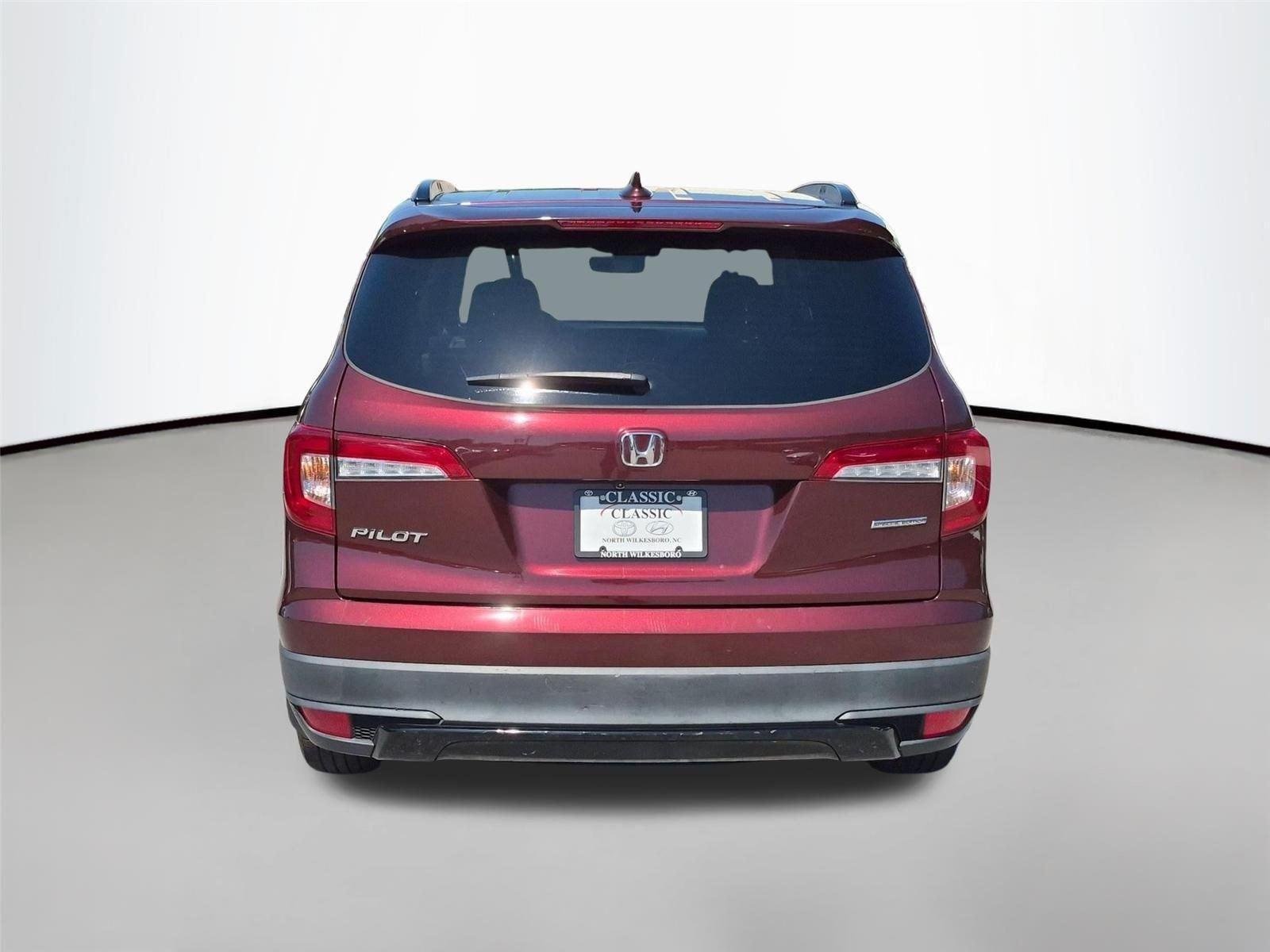 Used 2022 DEEP SCARLET PEARL Honda SE image 4