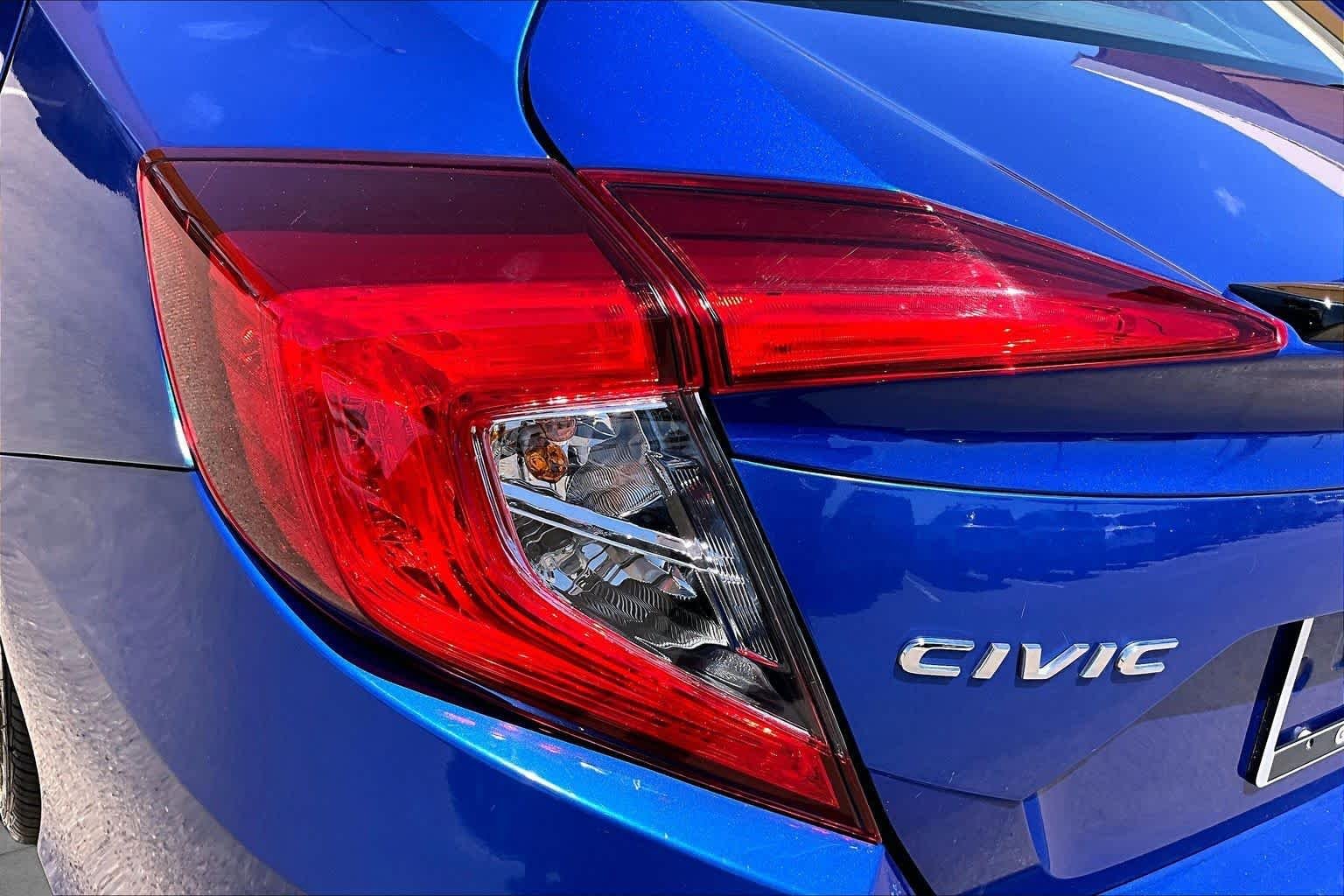 Used 2020 Aegean Blue Metallic Honda Sport image 28