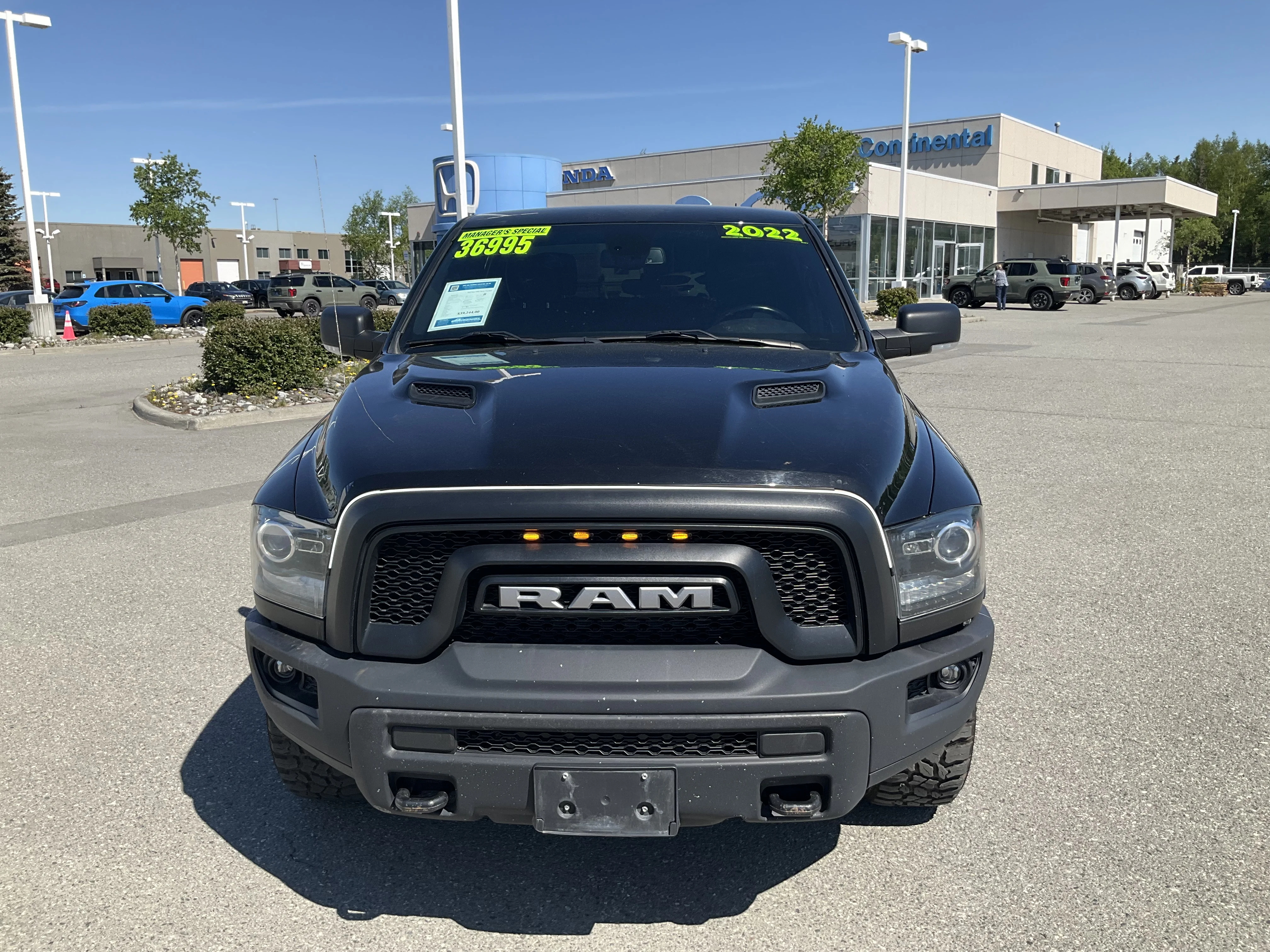 Used 2022 Diamond Black Crystal Pearlcoat Ram Warlock image 2