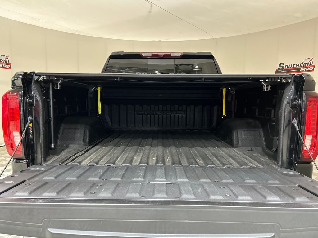 Used 2022 Black GMC Denali image 5