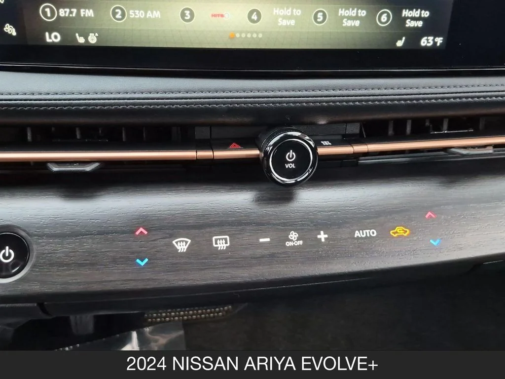 Used 2024 Black Nissan EVOLVE+ image 24