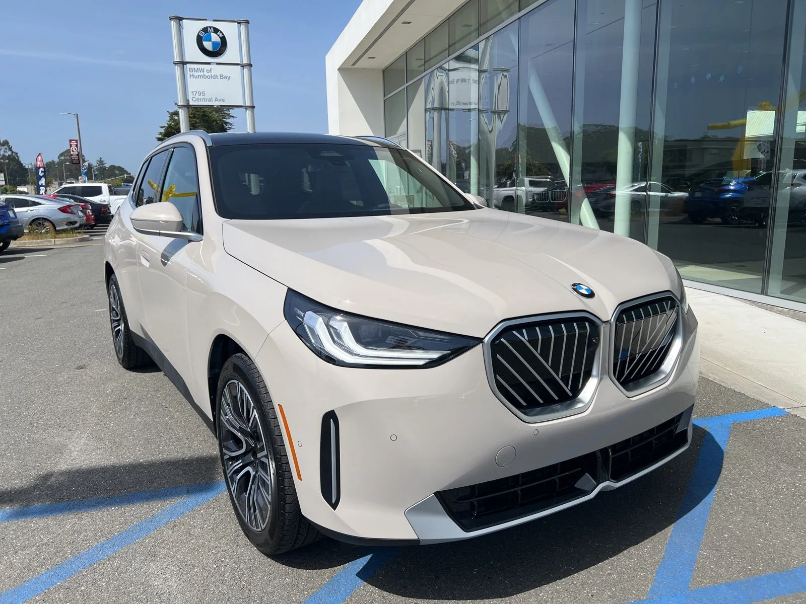 2026 BMW X3 30 XDRIVE's photo