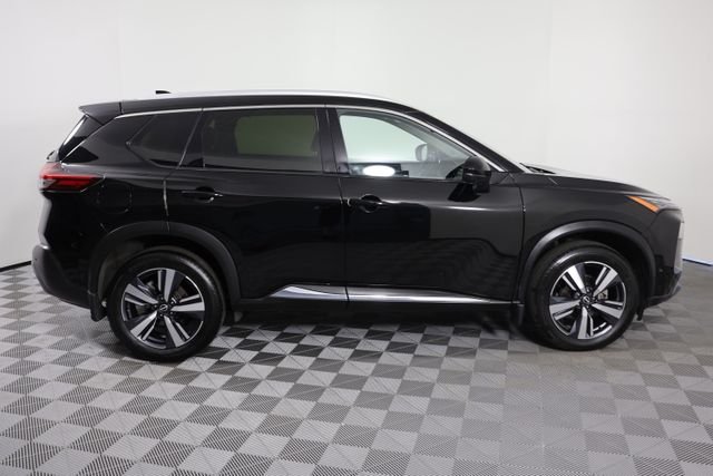 Used 2023 Black Nissan SL image 9