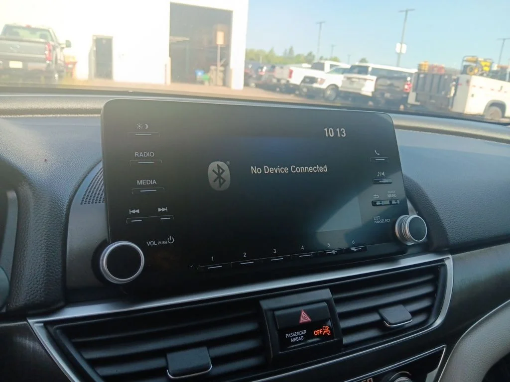 Used 2019 Modern Steel Metallic Honda LX image 20