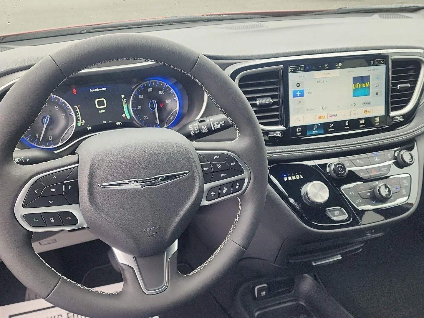 2026 Chrysler Pacifica Select - Photo 12