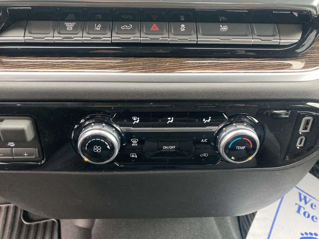 New 2026 Onyx Black GMC SLE image 20