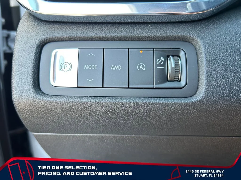 New 2026 Glacier White Tricoat GMC Denali Ultimate image 17