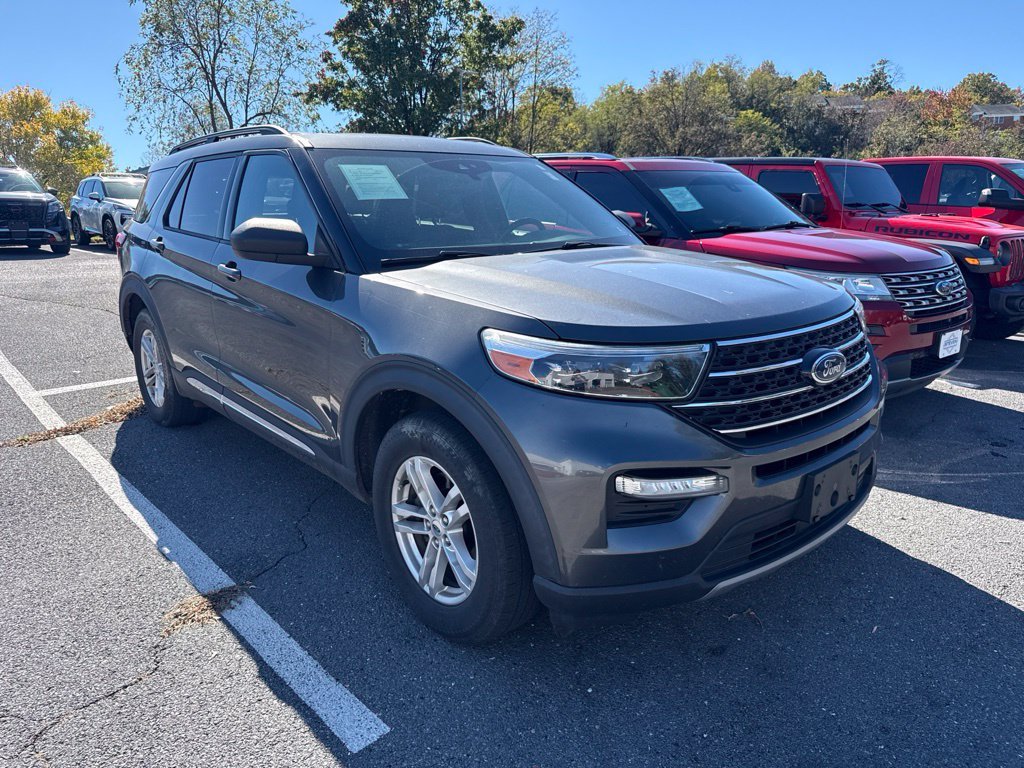 Used 2020 Gray Ford XLT image 1