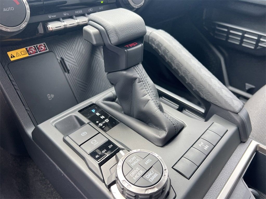 2025 Toyota 4Runner TRD Off-Road - Photo 31