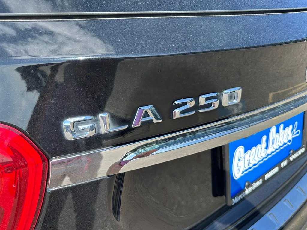 Used 2015 Black Mercedes-Benz GLA 250 image 10