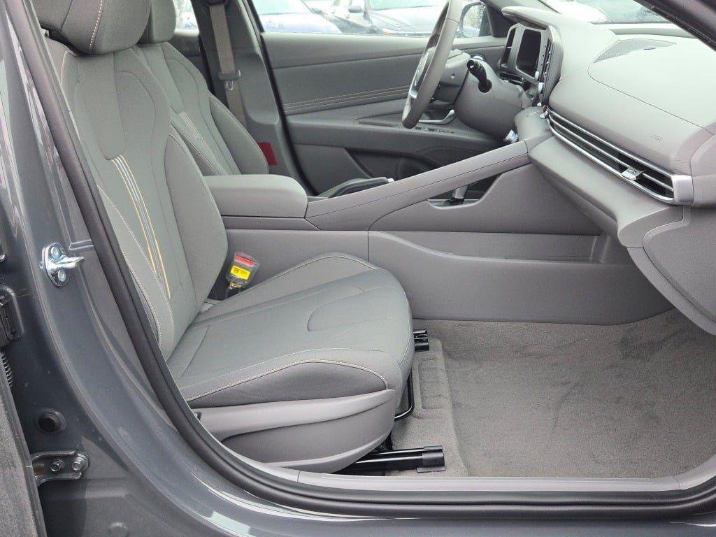New 2026 Gray Hyundai SEL Sport image 7