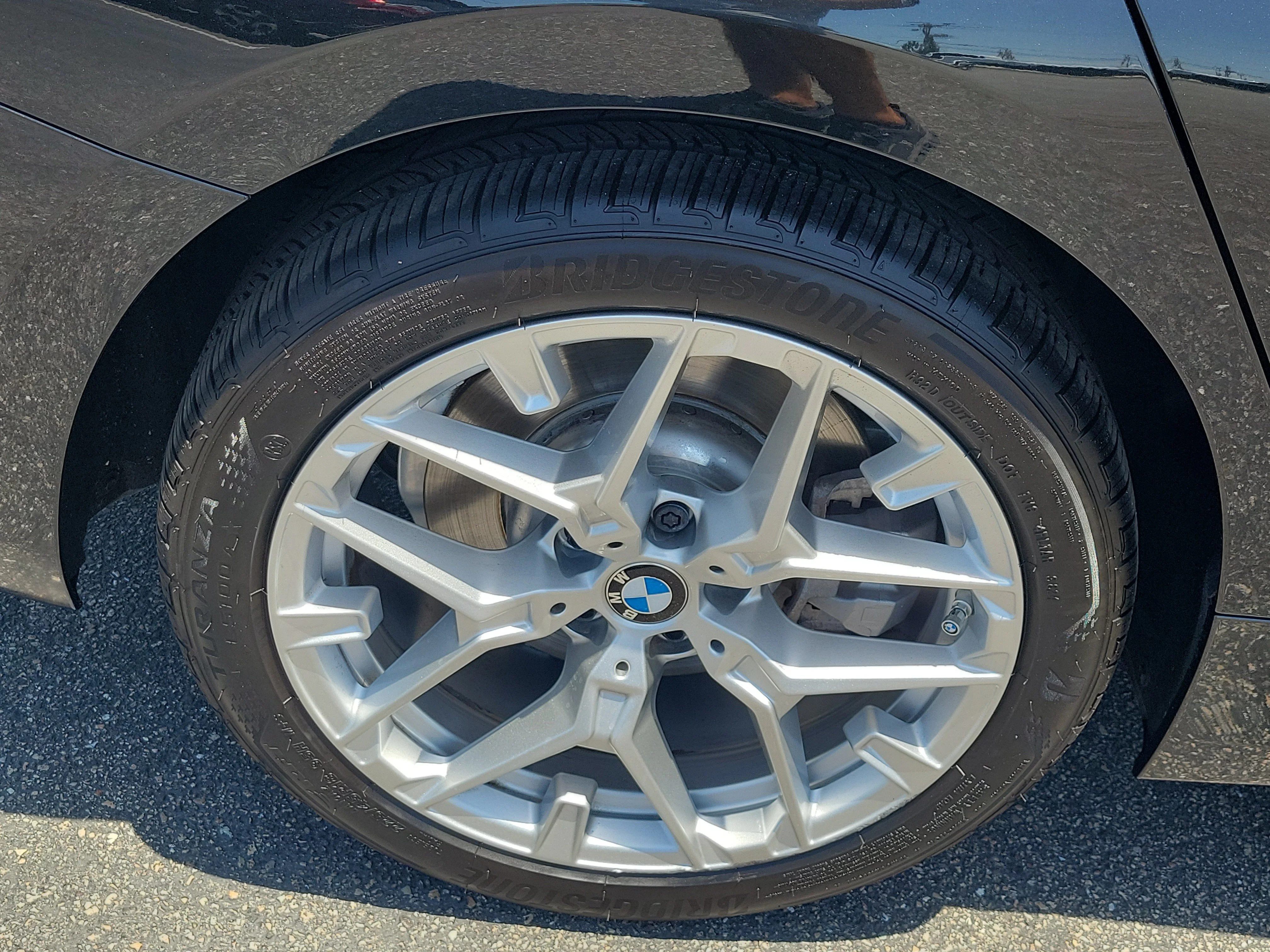 Used 2025 Black Sapphire Metallic BMW 330i image 10