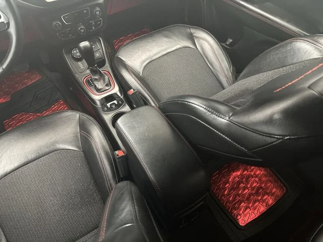 Used 2019 Black Jeep Trailhawk image 24