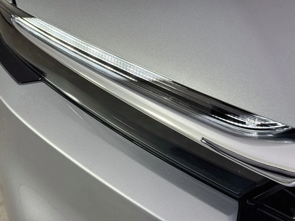 New 2026 Solar Silver Metallic Honda LX image 36