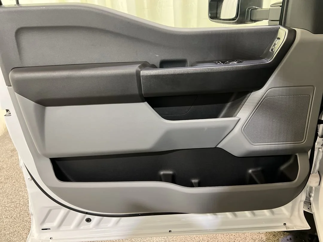 New 2026 Oxford White Ford F-550® XL image 16