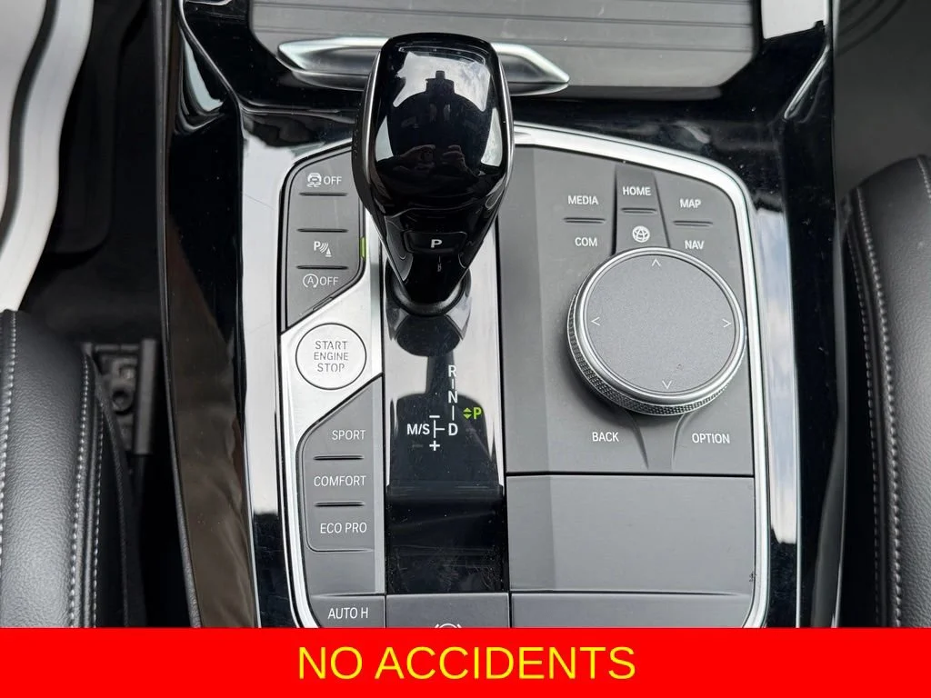 Used 2023 Black BMW sDrive30i image 14