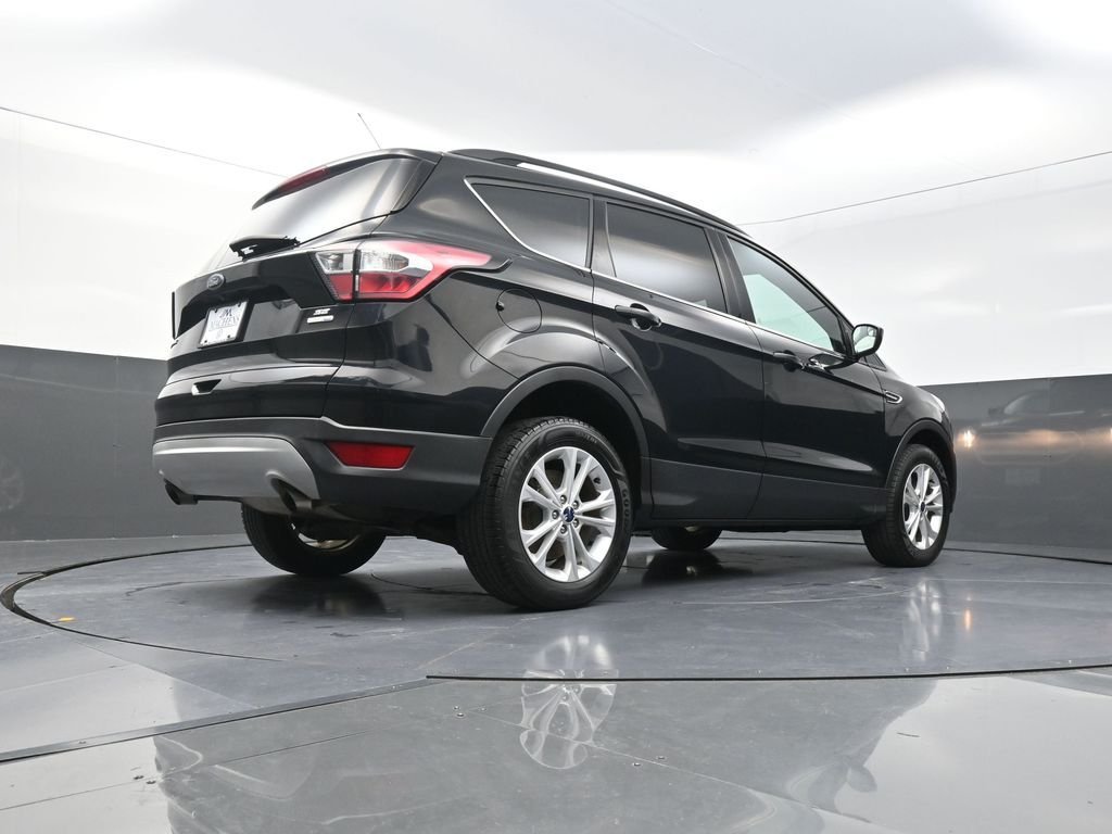 Used 2018 Black Ford SE image 29