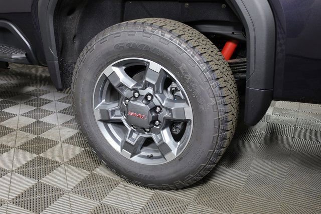 2025 GMC Sierra 2500HD SLT - Photo 15
