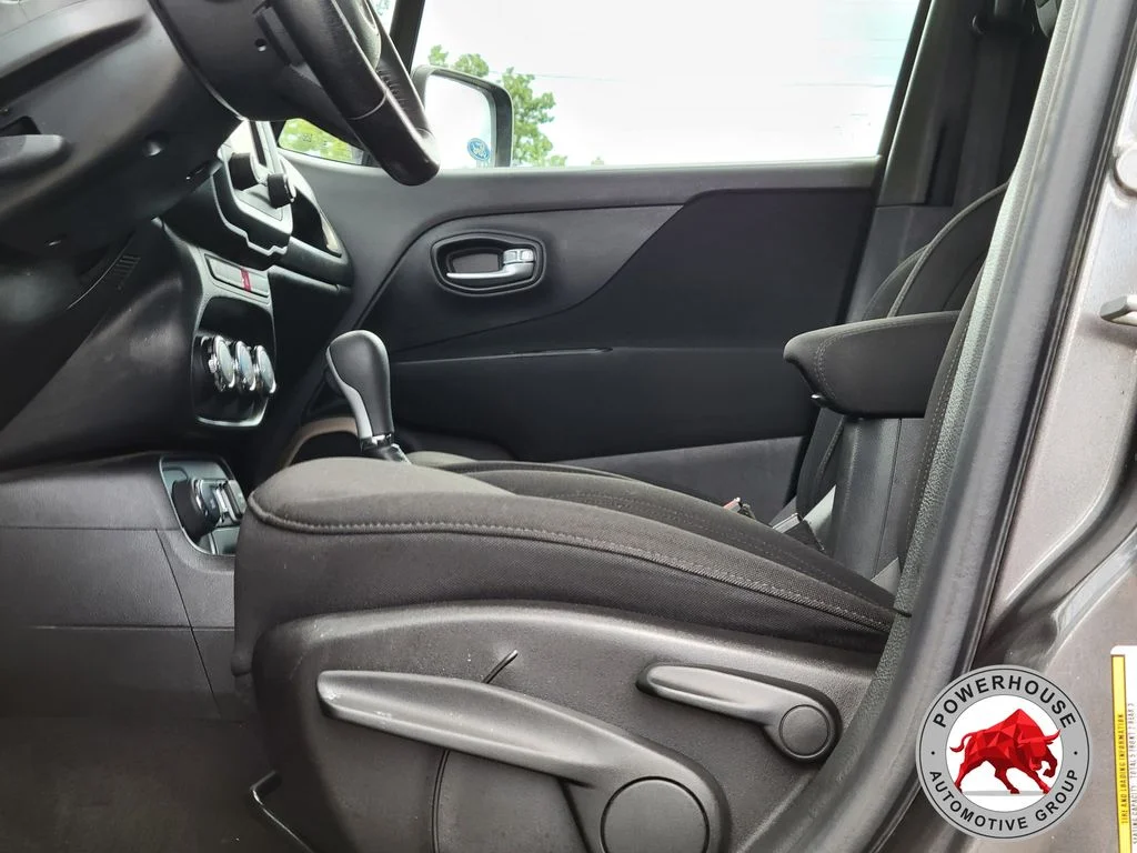 Used 2017 Gray Jeep Latitude image 24