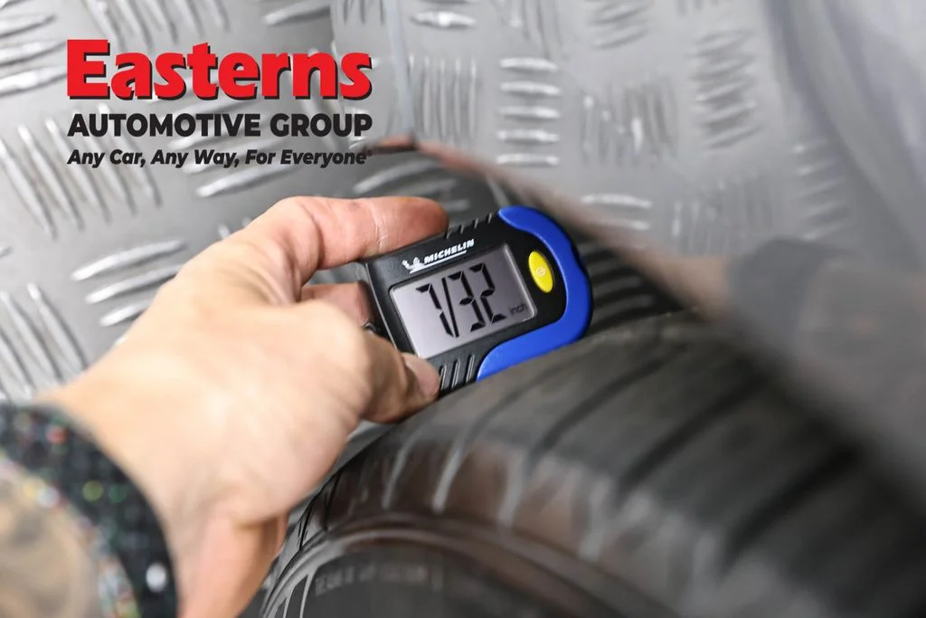 Used 2023 Gray Nissan SV image 29