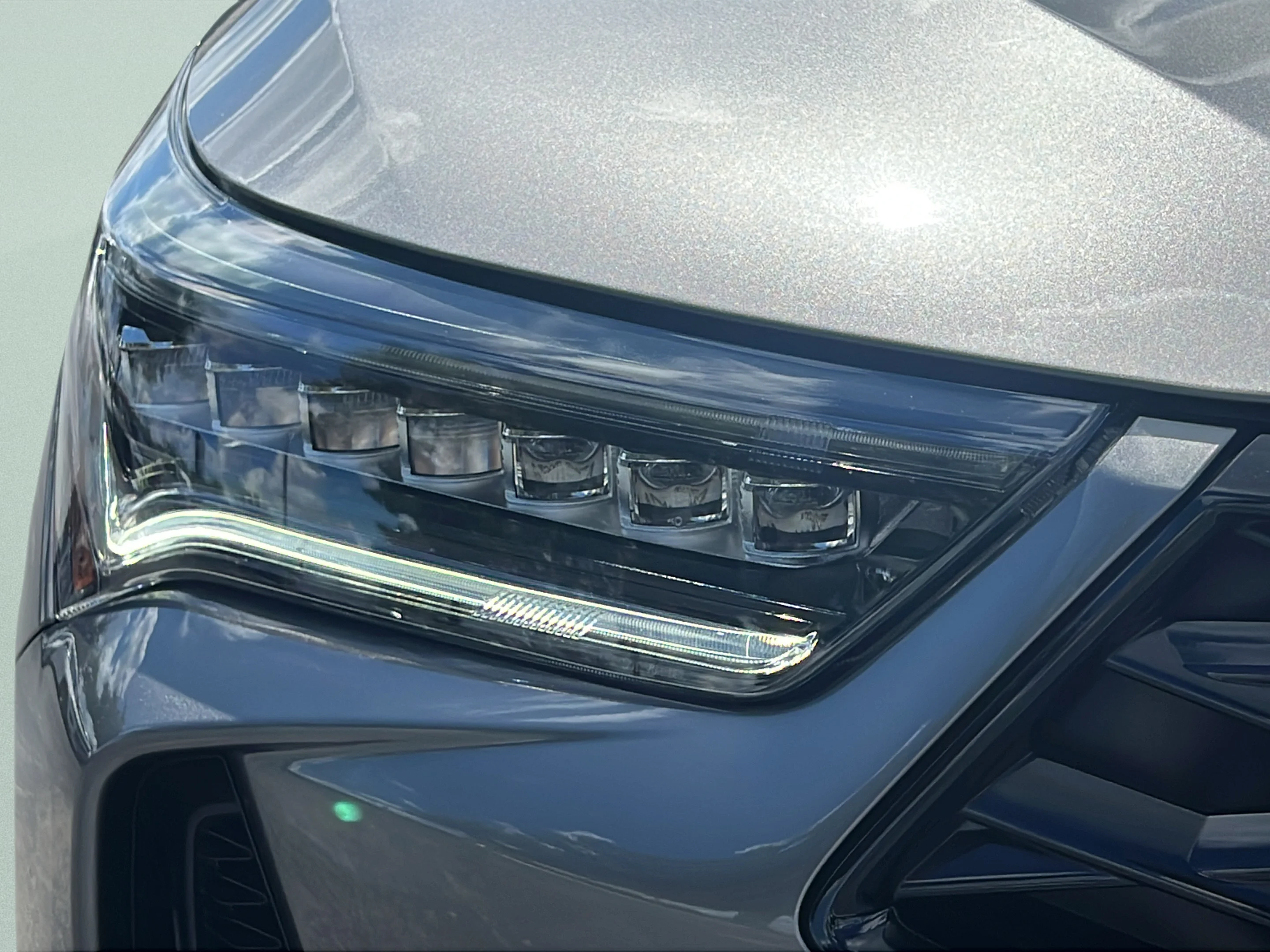 Used 2025 Liquid Carbon Metallic Acura w/A-Spec Package image 24