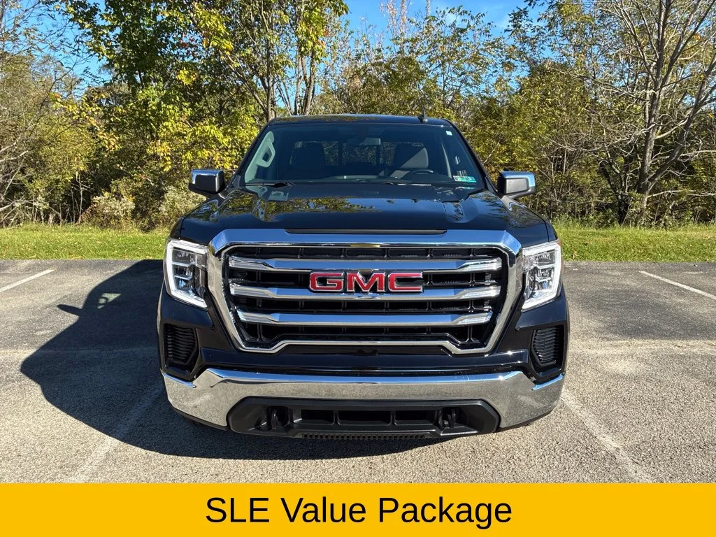 Used 2021 Onyx Black GMC SLE image 9