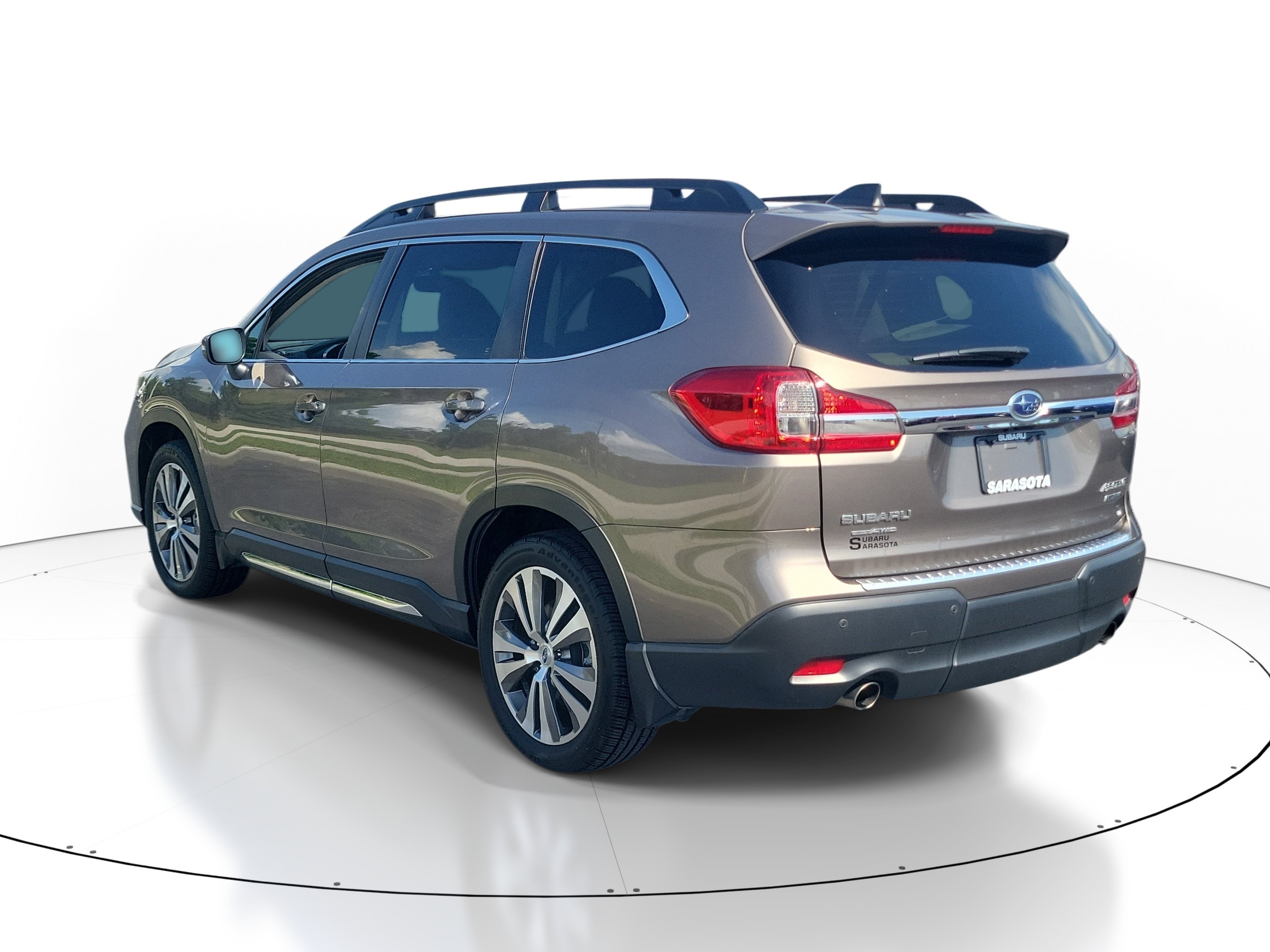 Used 2022 Brilliant Bronze Metallic Subaru Limited image 3