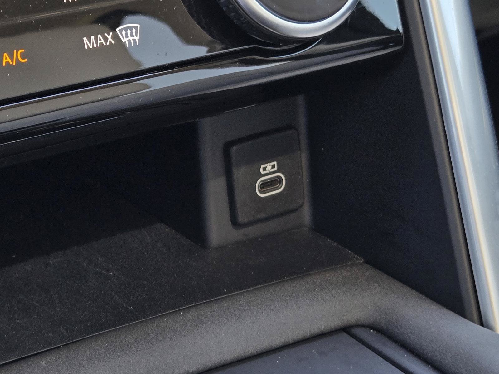Used 2025 Black Land Rover S image 22