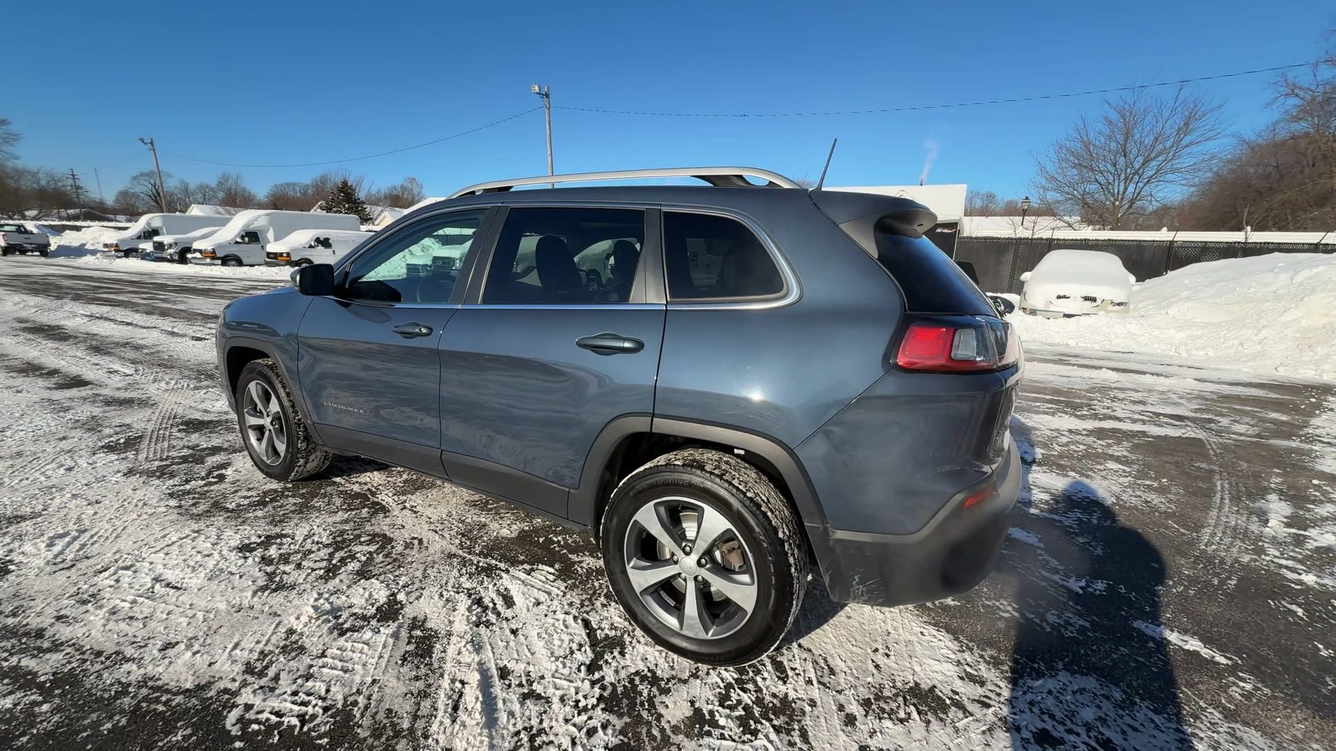 View vehicle photo 6